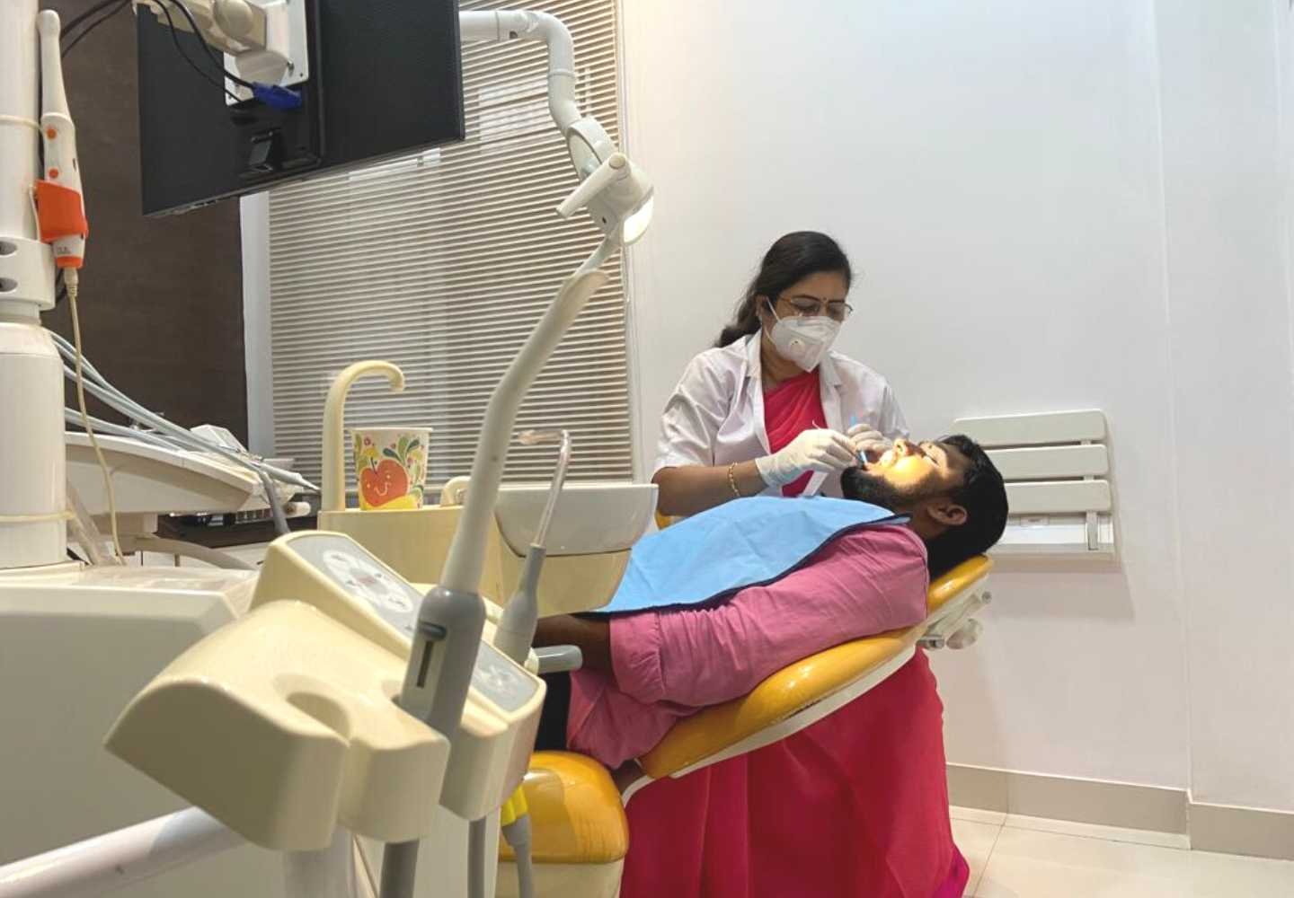 Best Dentist in Tirupur - Female dentist near me